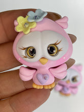 Load image into Gallery viewer, Little Owl Friends Clay Figurine - Handmade
