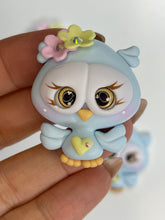 Load image into Gallery viewer, Little Owl Friends Clay Figurine - Handmade
