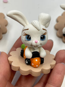 Oliver The Easter Bunny Spring 3-D Clay Figurine